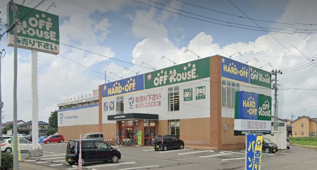 オフハウス 三条店の特徴