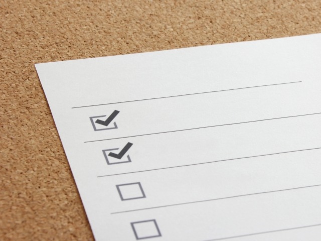 ガーミン vivoactive 4 010-02174-17 の特徴・価格