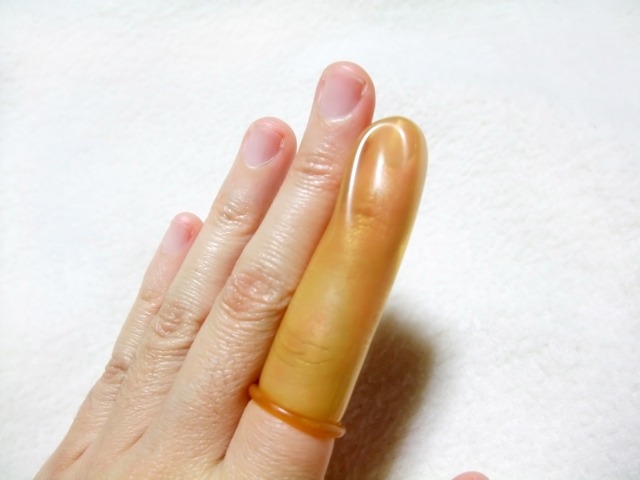 指でつかむ場合