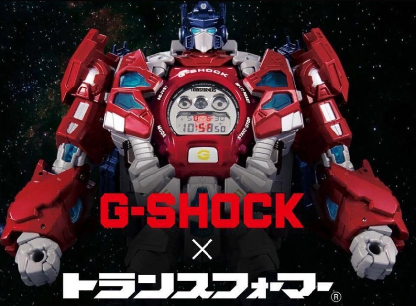 付属のフィギュアをウォッチに取り付け鑑賞できる