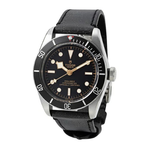 黒い腕時計を選ぶのが難しい4つの理由 ダサいと言われる口コミも調査してみた Richwatch