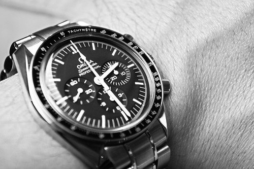 オメガ"スピードマスター"は人気モデルを中心に中古が人気