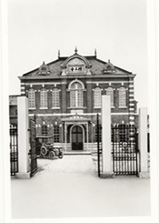 1929年精工舎から初の国産モデルが発売