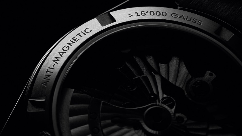 オメガシーマスター300のレビューは？その他モデルと比較して解説