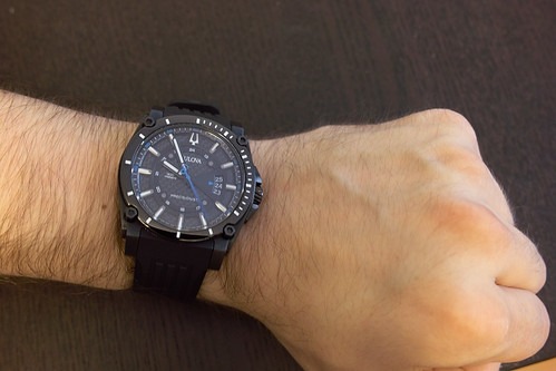 ブローバのプレシジョニストは高性能腕時計を安価に手に入れたい人におすすめ