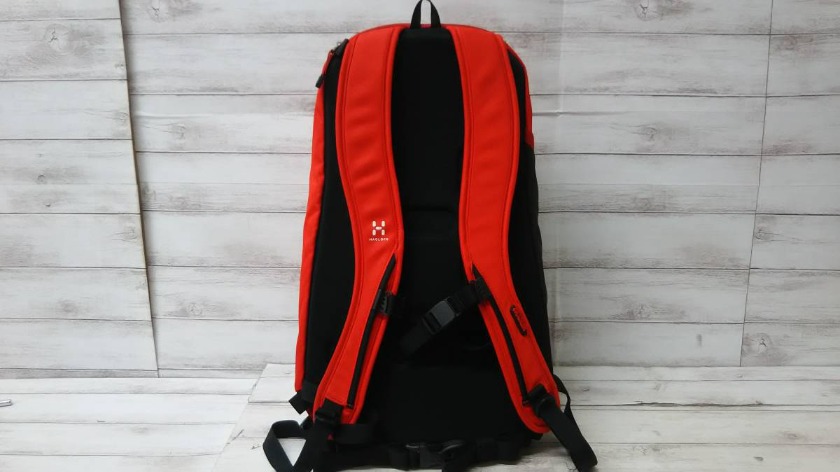 ②コーデに似合うミニマルデザイン