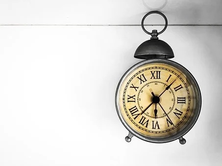 シャネル(CHANEL)の白/ホワイトの腕時計：J12 H1181の特徴