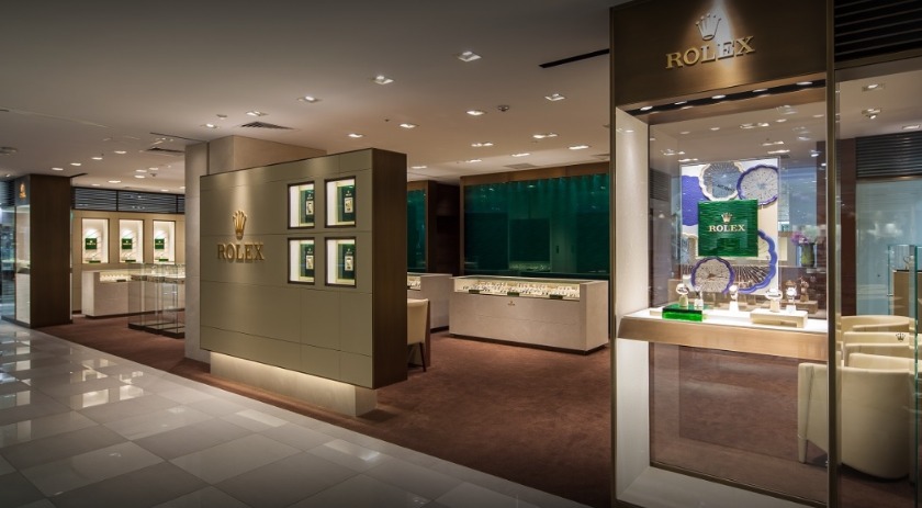 ロレックスサービスセンター ‭大丸 梅田店