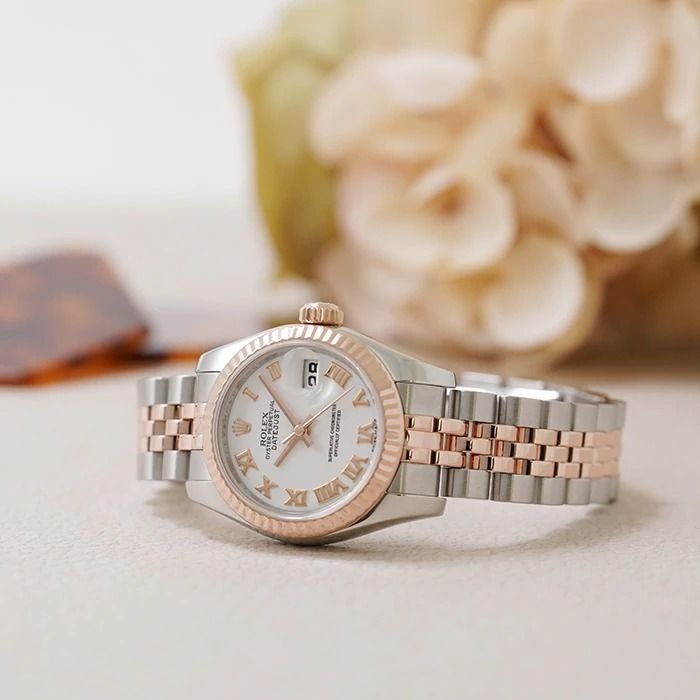 文字盤のカラーの違い