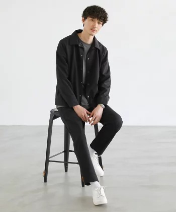 コーチジャケットのおしゃれな着こなしのコツ4つ