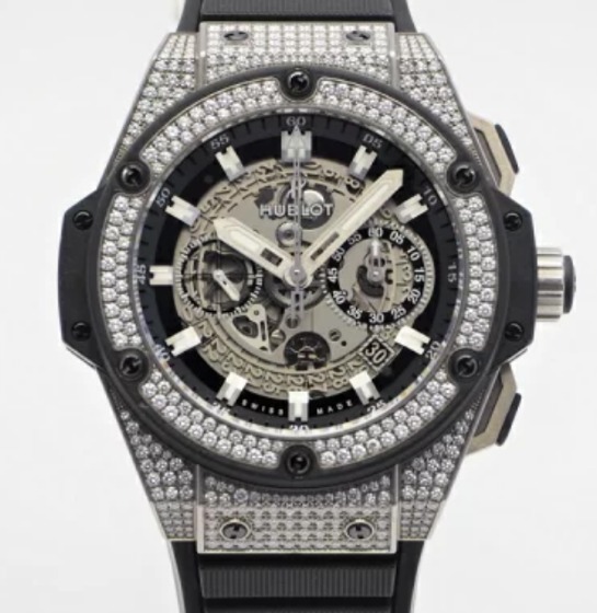 ウブロ"キングパワー" 701.NX.0170.RX.1704