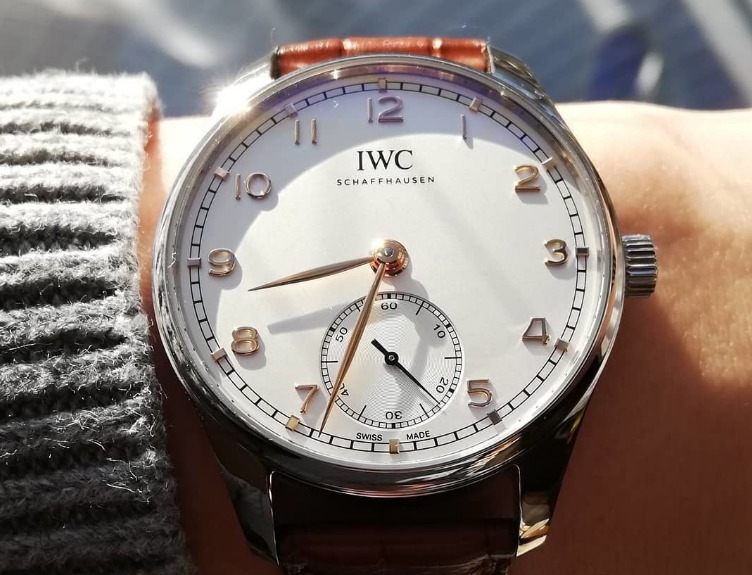 ②腕時計オーナーへのインタビュー記事が豊富