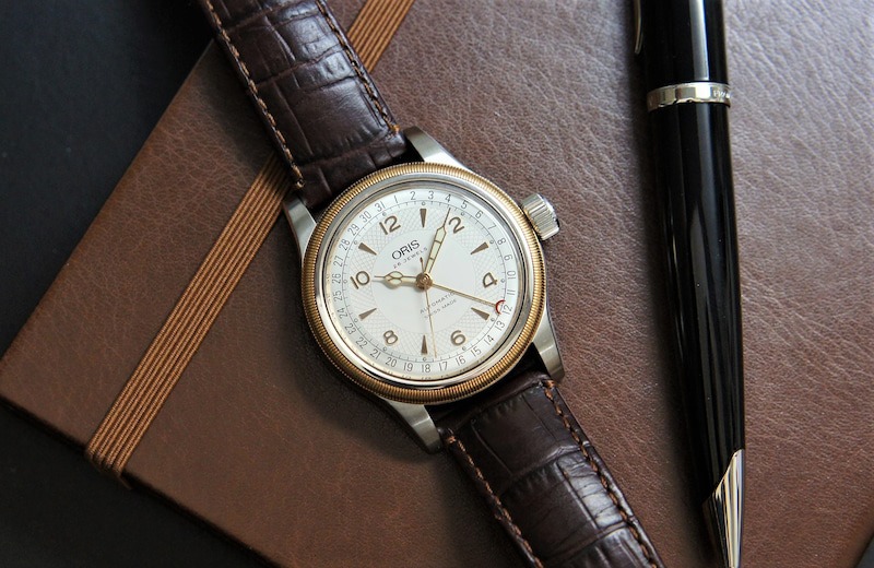 オリス"ポインターデイト"は落ち着いたデザインで格好良い