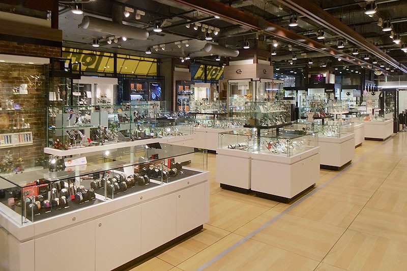 大阪市北区の時計店：オンタイム梅田ロフト店