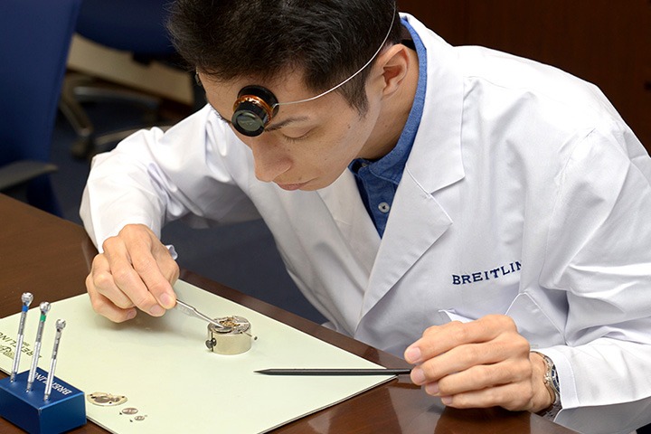 2.正規販売店や公式ショップで購入する