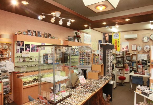 燕市周辺の時計店：亀山時計店