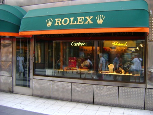 実績のある店舗に依頼