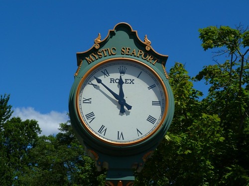 ロレックスのエクスプローラー 中古相場を調査【2021年最新】