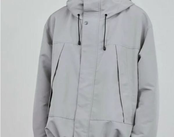 マウンテンパーカーはインナー選びが難しい？