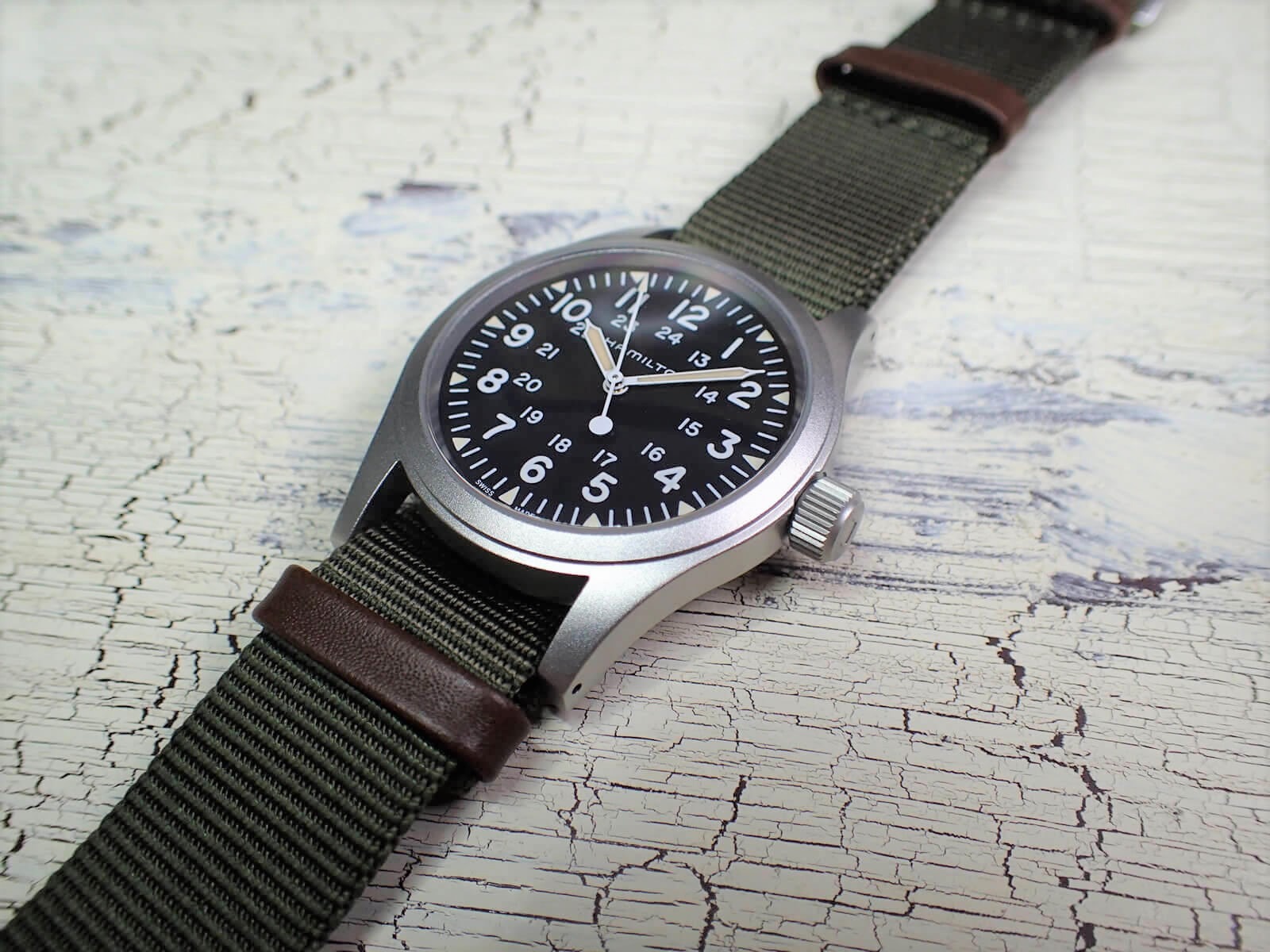 H69429931(ハミルトンカーキフィールド)をレビュー!評判や特徴についても解説! - RichWatch H69429931(ハミルトンカーキフィールド)をレビュー!評判や特徴についても解説! - RichWatch