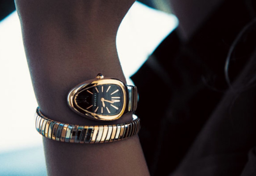 ハイセンスな着こなしにもマッチ　ブルガリ　セルペンティ