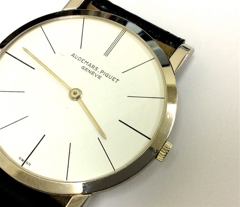 ①オーデマピゲの修理実績が十分あるか