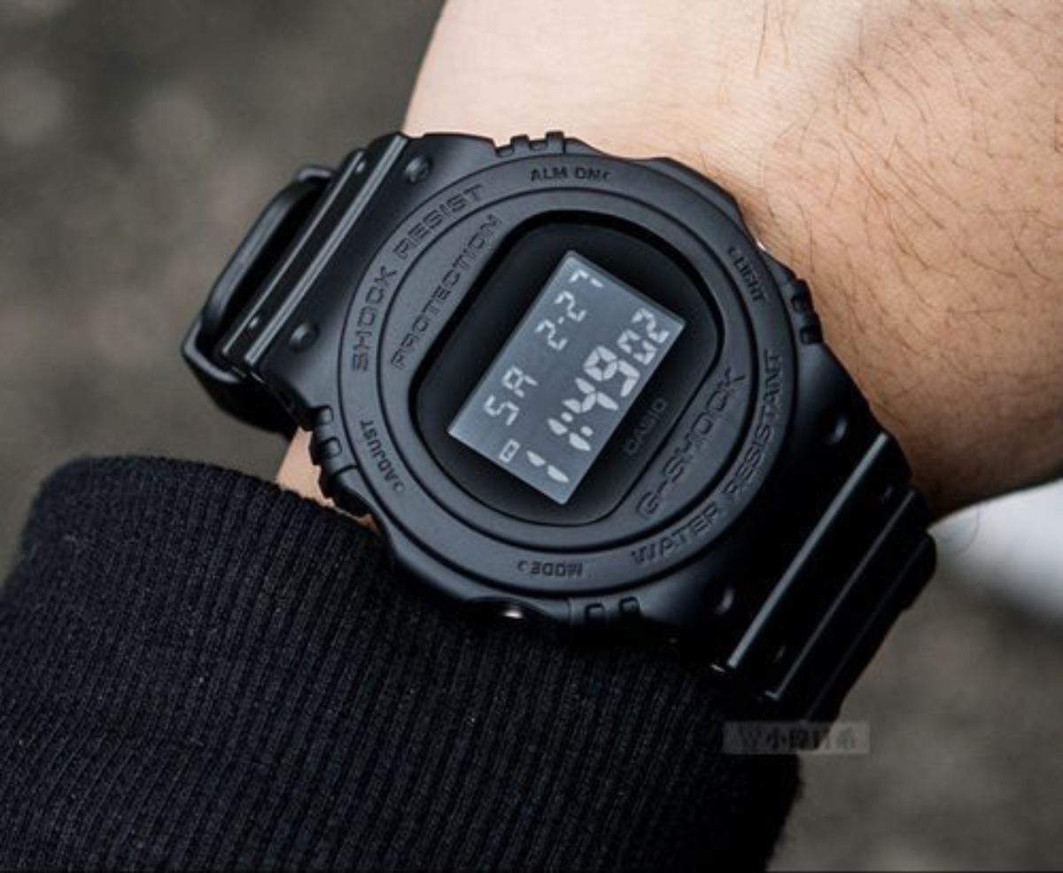 CASIO カシオ G-SHOCK Gショック DW-5750E-1BJF 復刻モデル - 通販