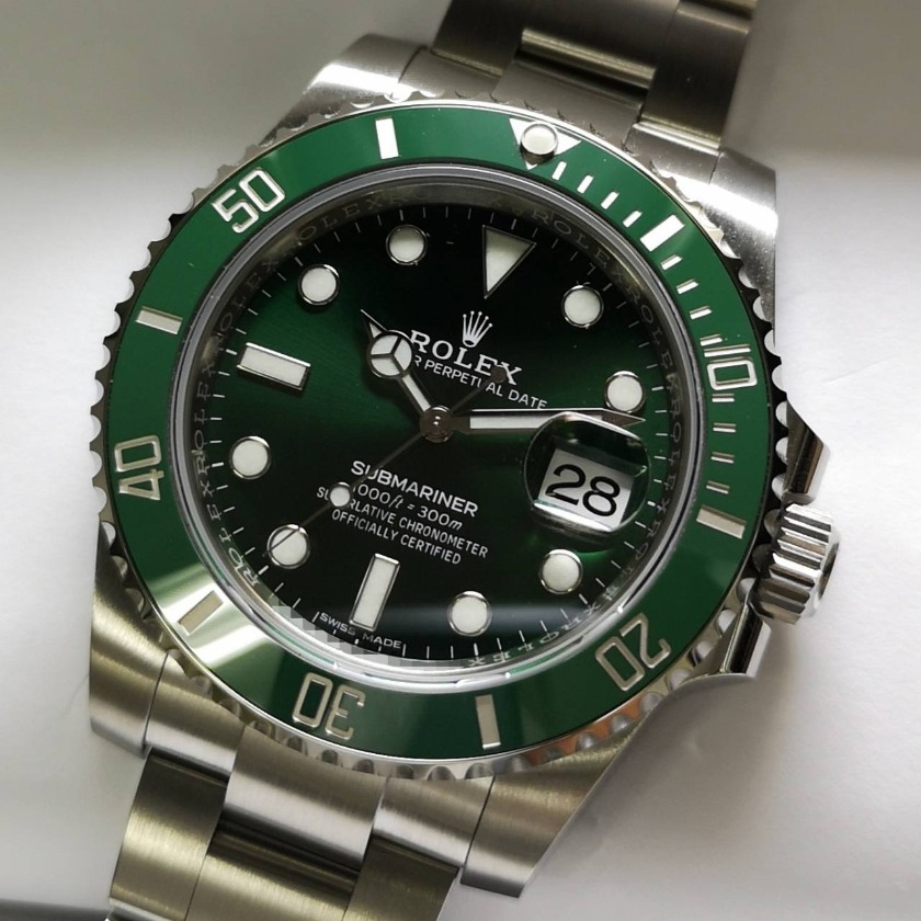 ロレックス サブマリーナデイト 116610LV