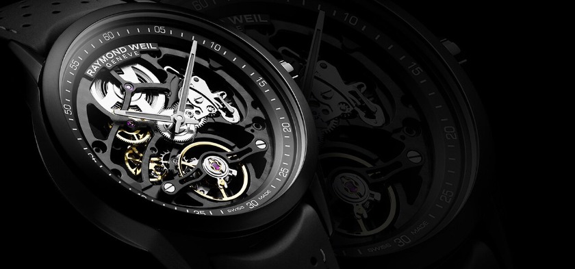 アンスラサイト色を採用した時計がある？