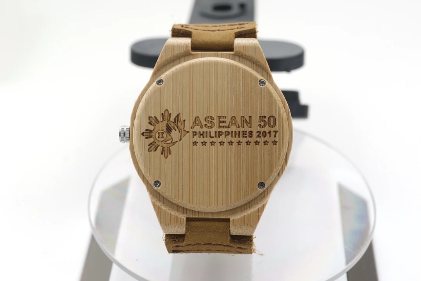 河野大臣が着用して話題に