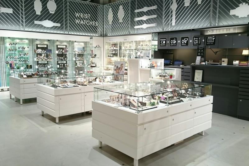 川崎市幸区の時計店：オンタイム 川崎ロフト店