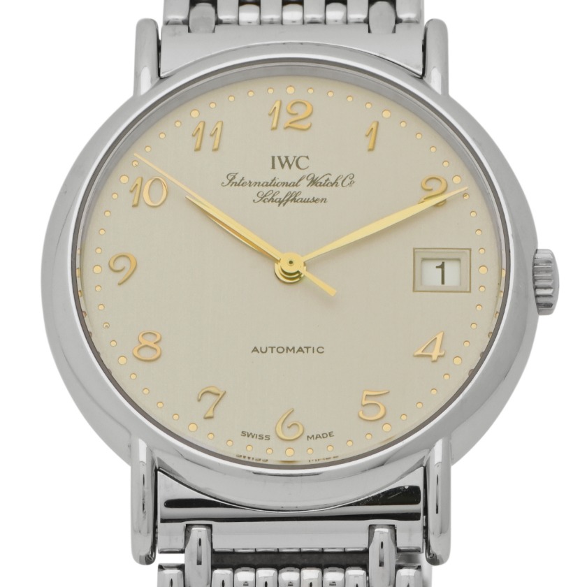 時代に左右されない時計