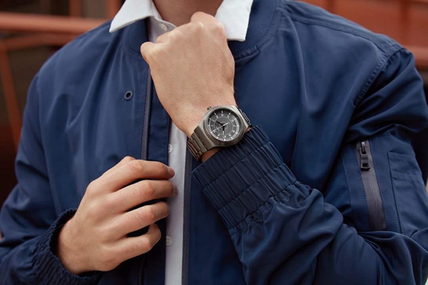 スウォッチシステム51×Amazon：YIM400Gの特徴・機能