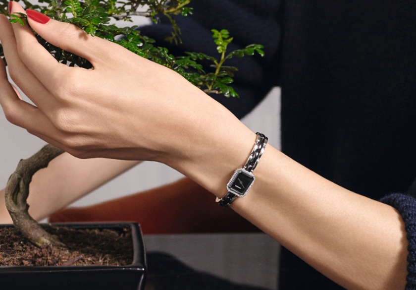 シャネル(CHANEL)プルミエール セラミック