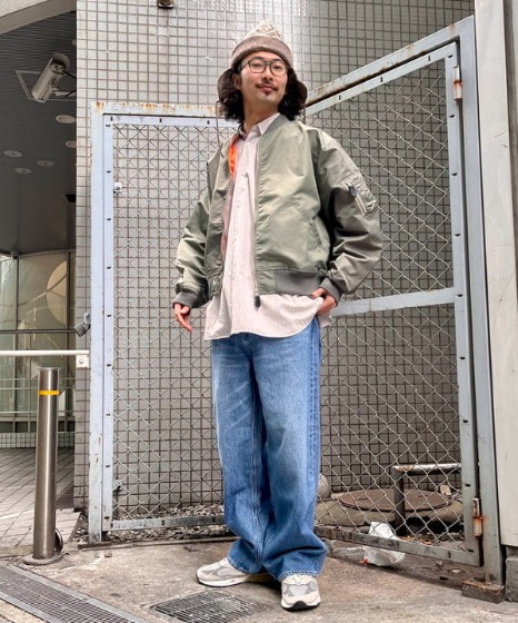 コーデ14：MA-1×きれいめシャツ