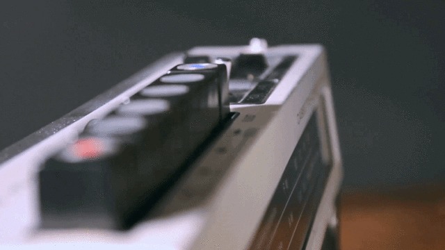 ATOWAKの特徴：①FMモニターが着想のもと