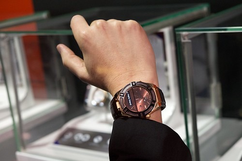 G-SHOCKのスマートウォッチに似た機能をもつモデルは？