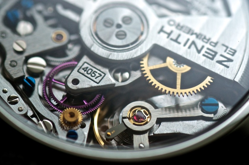 36,000振動　/時　ハイビートムーブメント