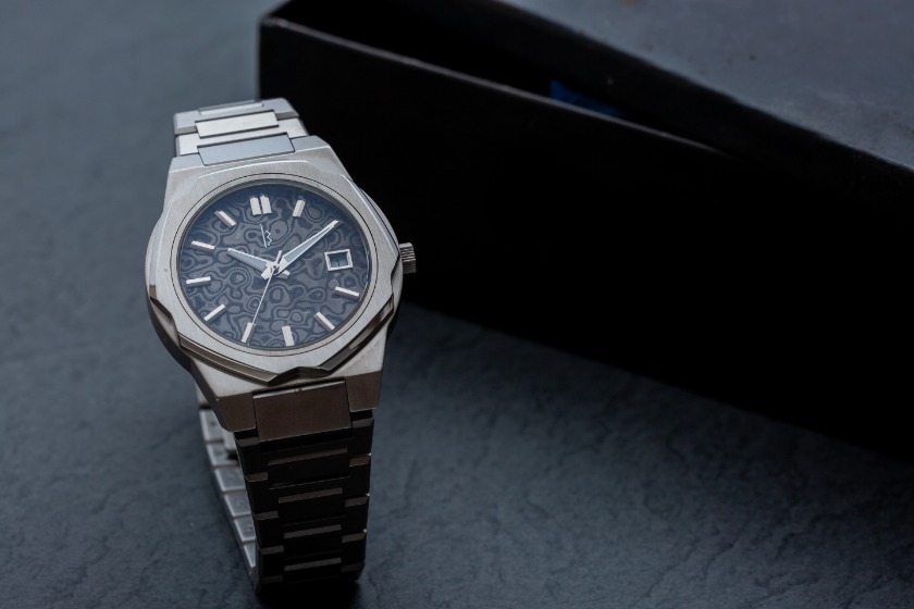 織田信長の家紋”織田木瓜紋”をもとにしたデザイン