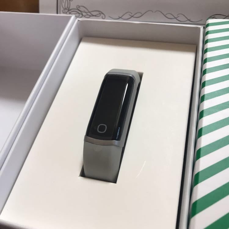 特茶のスマートウォッチ ⑥シルバー