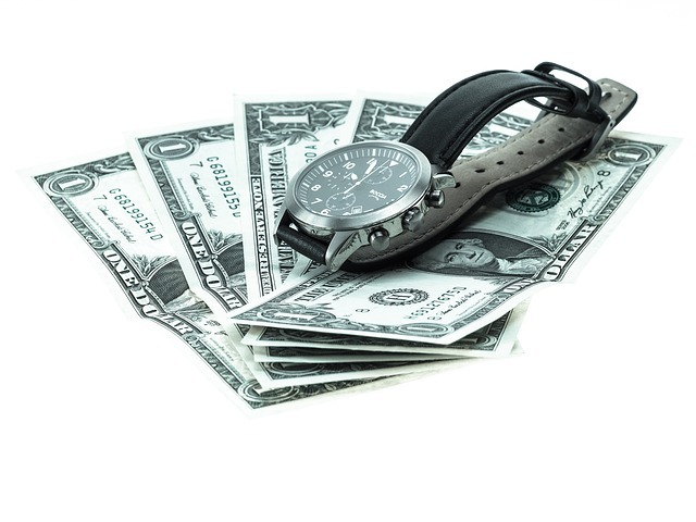 金属ベルトより価格が安い