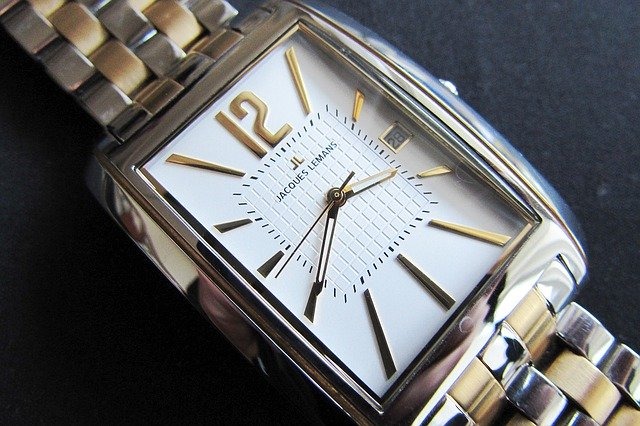 1.必ず風防ガラスの種類を確認