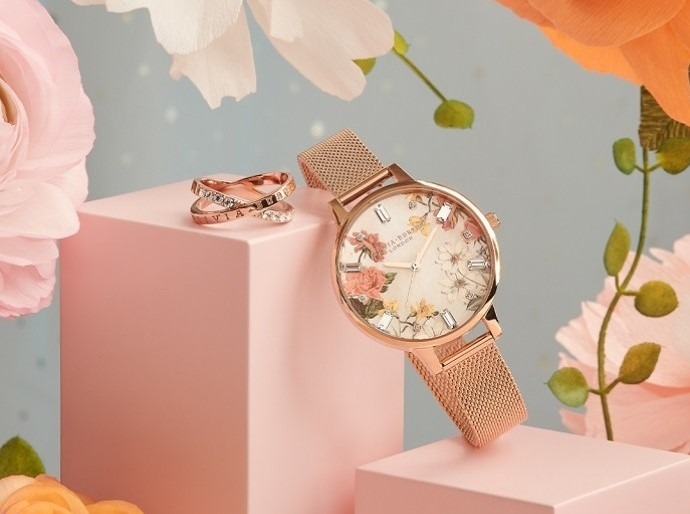 オリビアバートンの並行輸入品も修理できる？