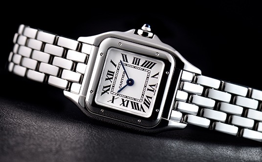 パンテール(カルティエ)はロマンティックな逸話が魅力を引き立てる