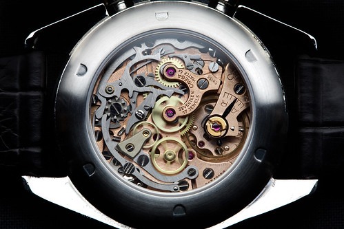 オメガ"スピードマスター"の中古はどこで探す？