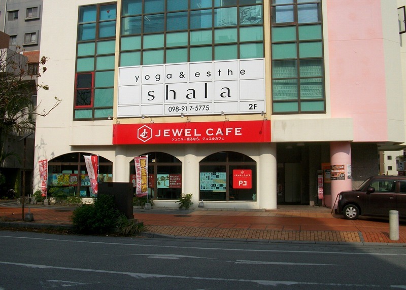 ジュエルカフェ おもろまち店