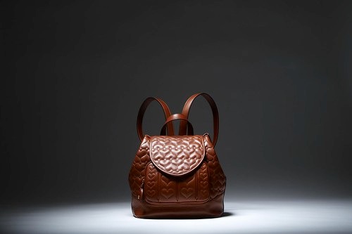 レザーリュック（メンズ）の選び方①素材