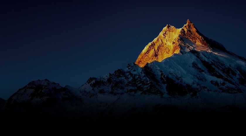 ①高度等を計測できるトリプルセンサー搭載