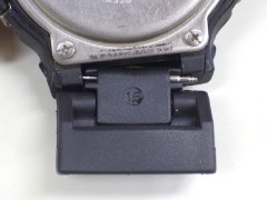 バネ棒でアダプターを取り付ける