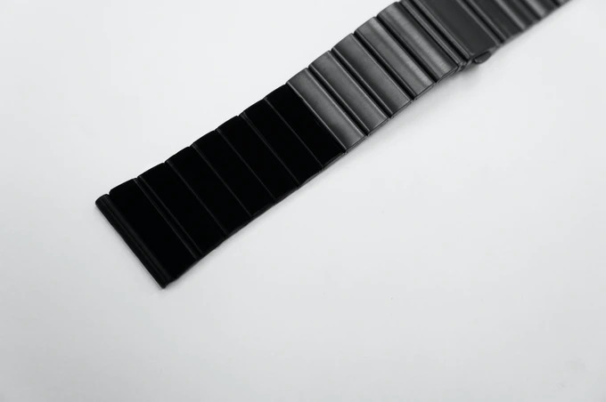 ②文字盤、ケース、ストラップへのこだわり